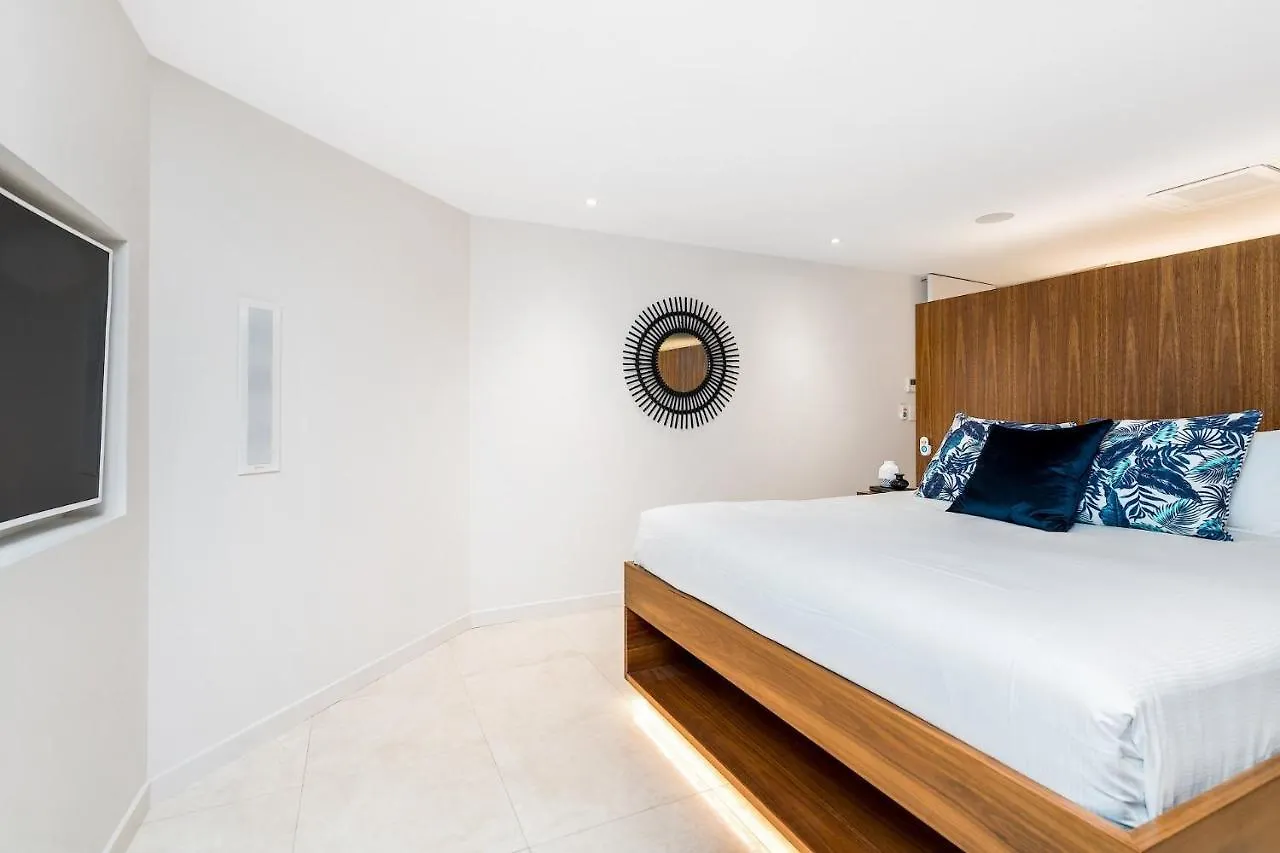 Your Luxury Escape - Onecoral - Luxury Living At