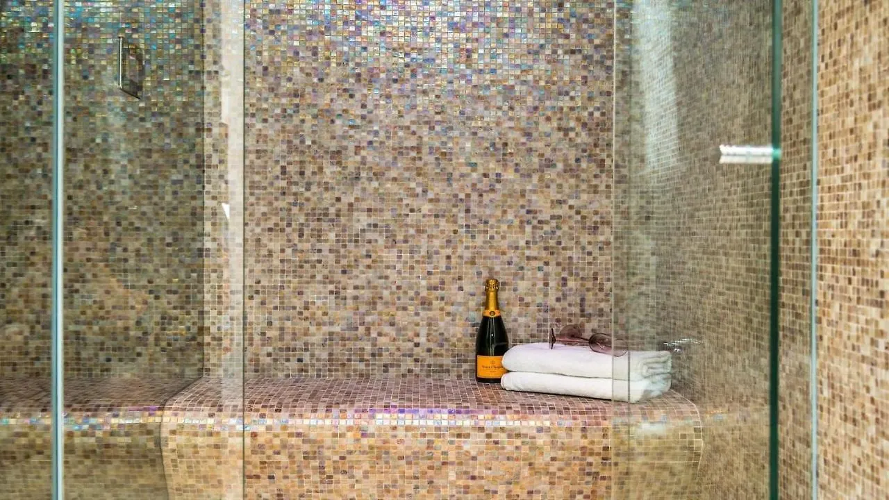 Holiday home Your Luxury Escape - Onecoral - Luxury Living At *